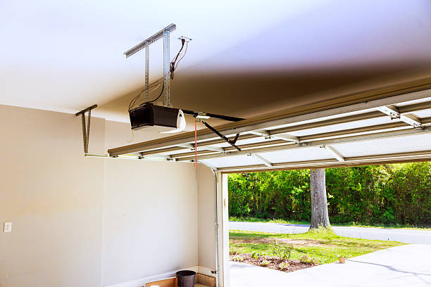 Top rated local Garage Door specialists in Benbrook, TX